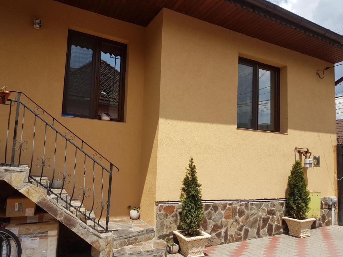 Casa Ovesia Villa Săcele Buitenkant foto