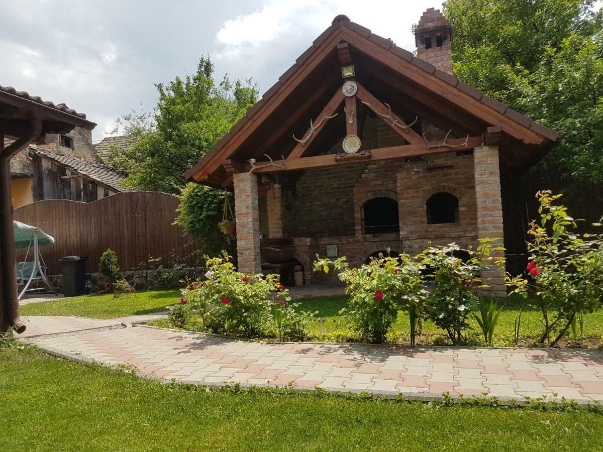 Casa Ovesia Villa Săcele Buitenkant foto